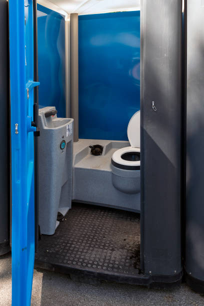 Best Restroom trailer rental cost  in Parkwood, CA